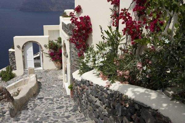 Greece, Santorini, Thira, Oia Pebbled staircase